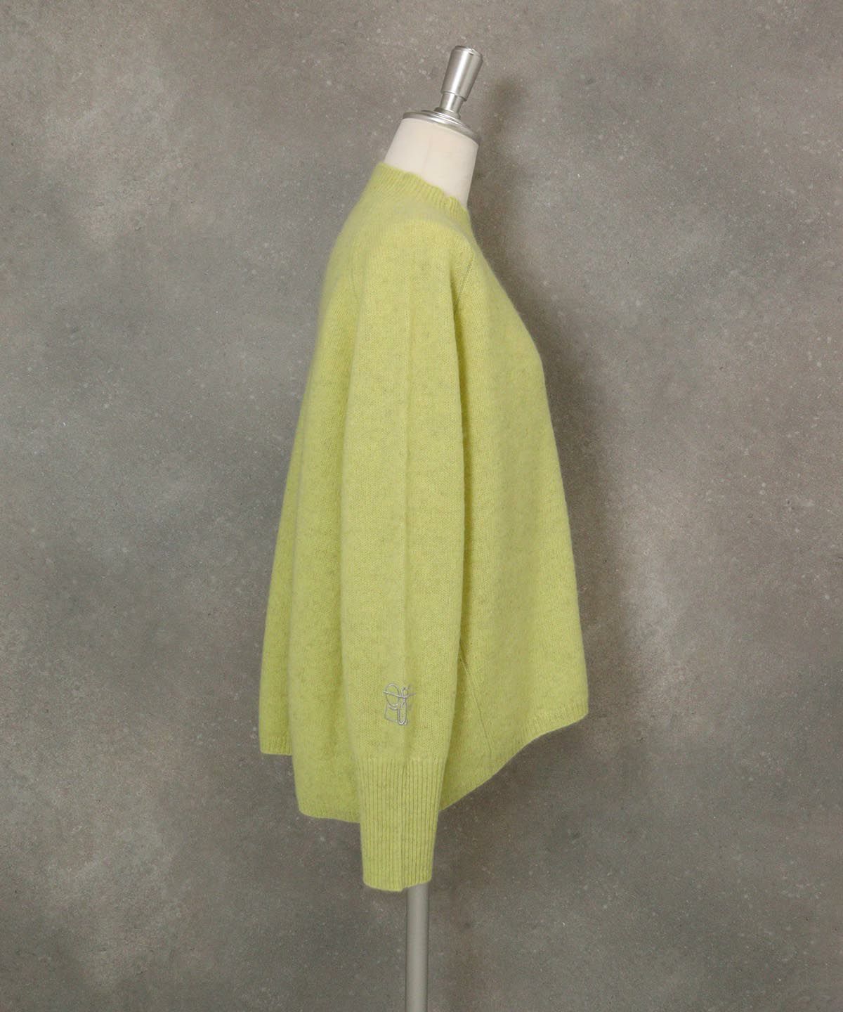 ヤク100％ハイネックニット横（イエロー）