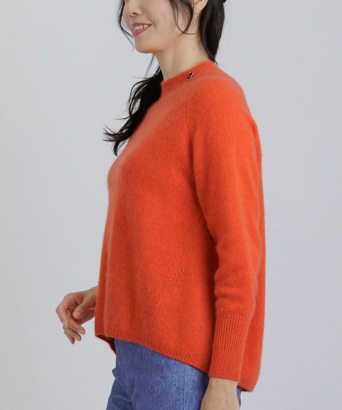モデル着用画像（オレンジ）