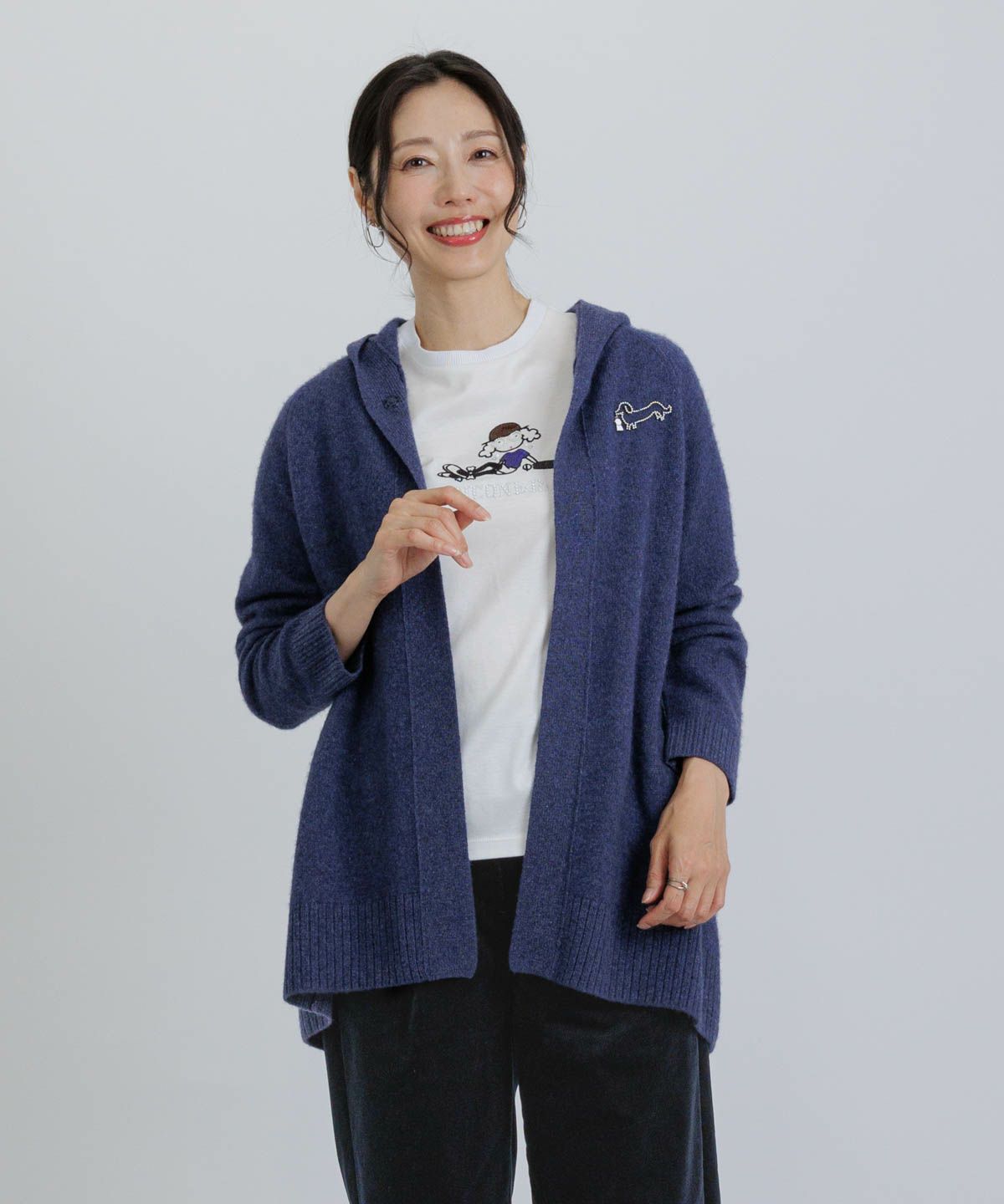 モデル着用画像（ネイビー）