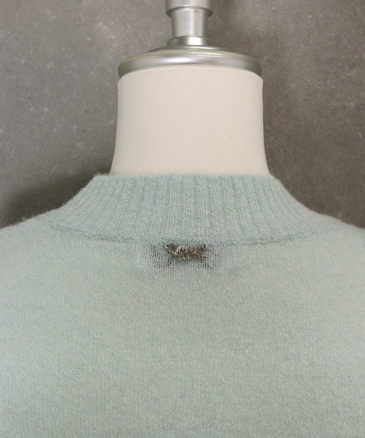 首元部分後（ライトブルー）