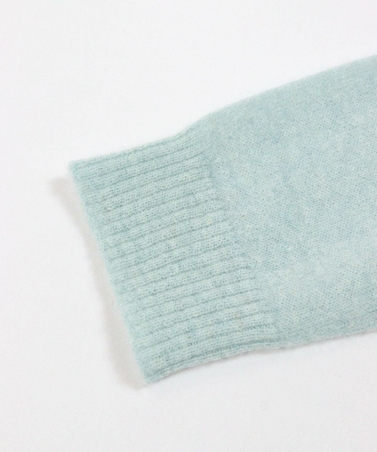 袖口部分（ライトブルー）