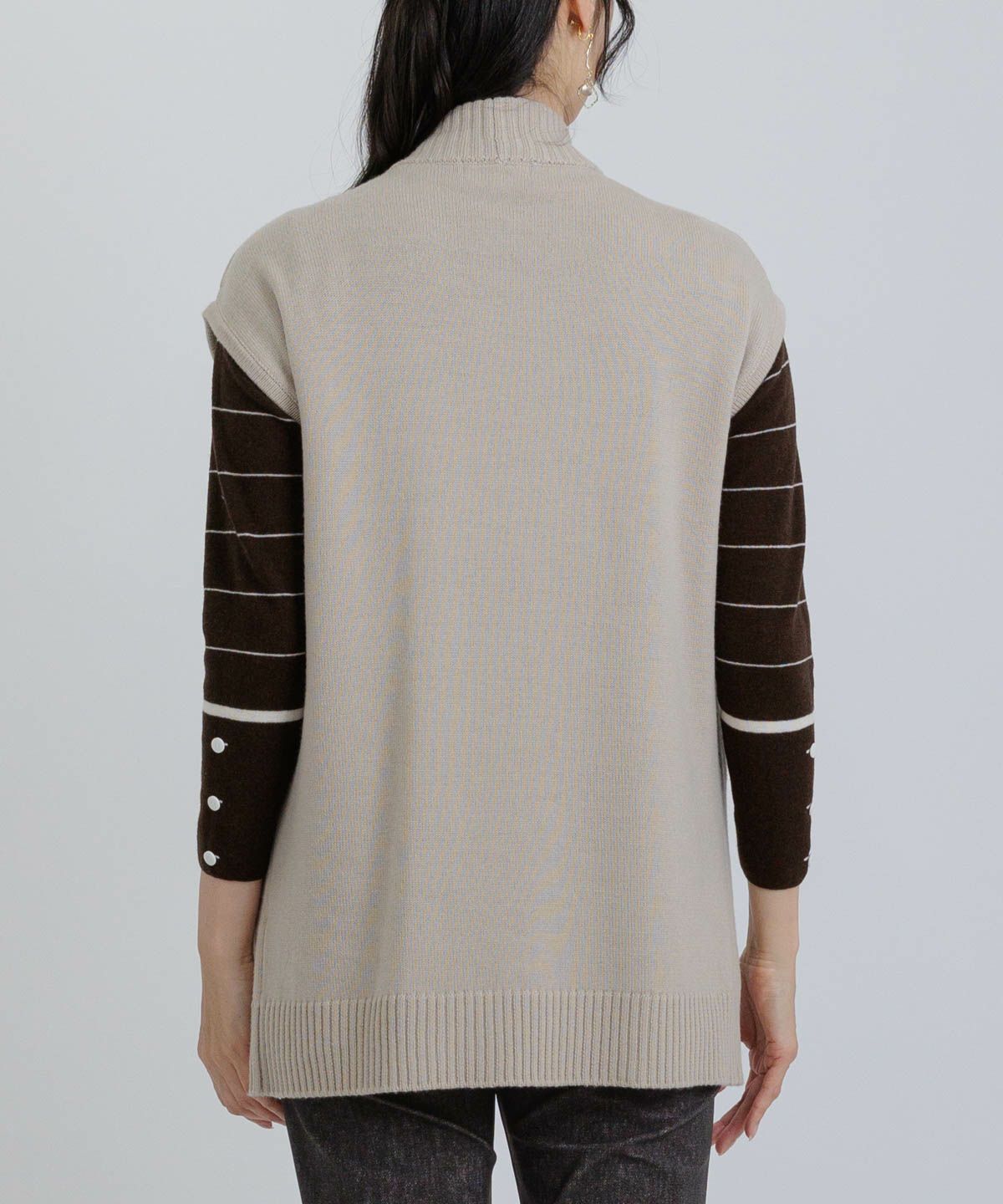 モデル着用画像（ベージュ）