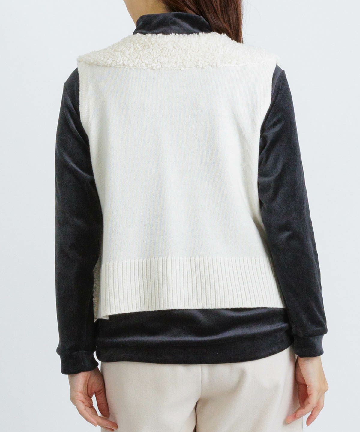 モデル着用画像（ホワイト）