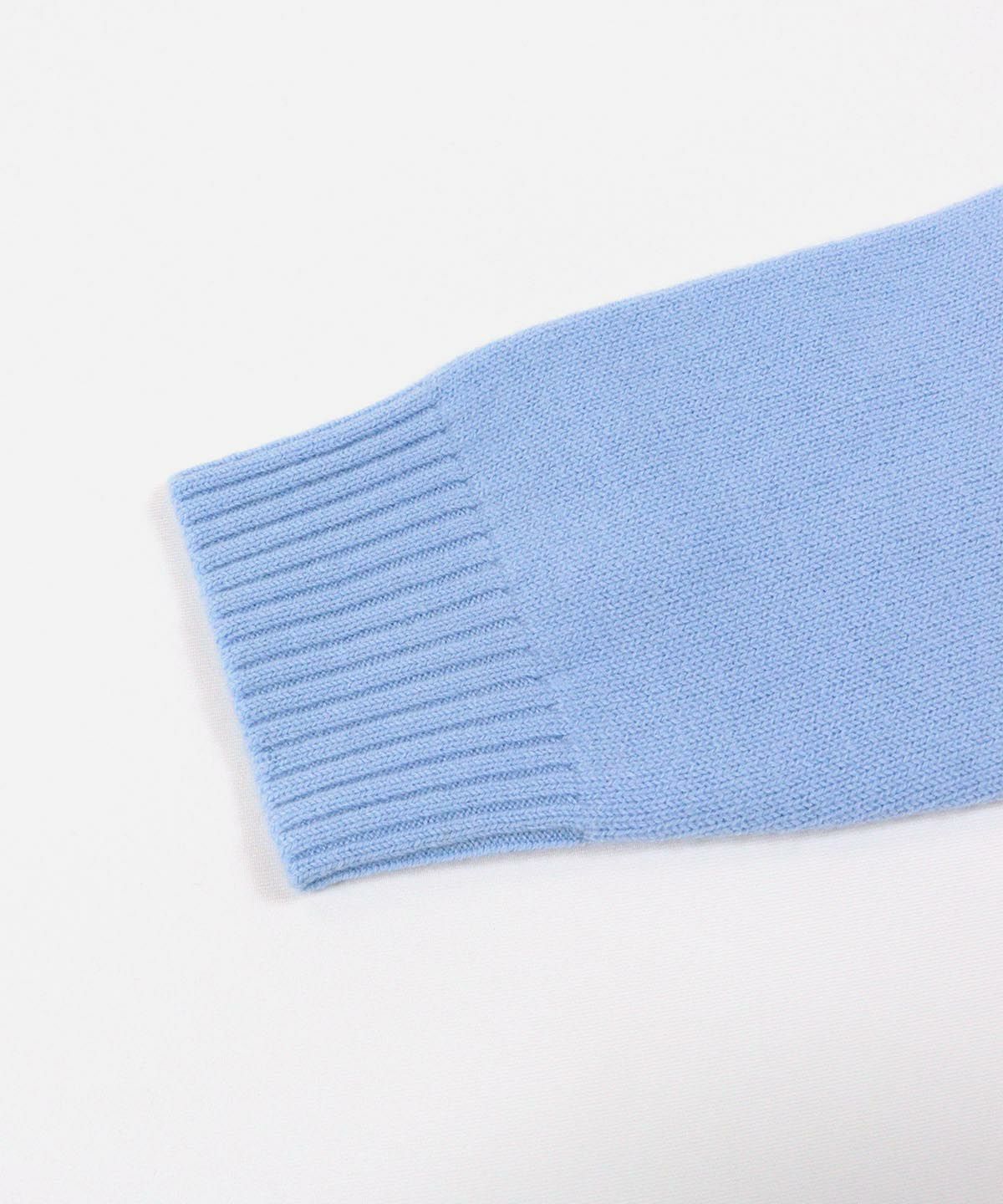 袖口部分（ライトブルー）