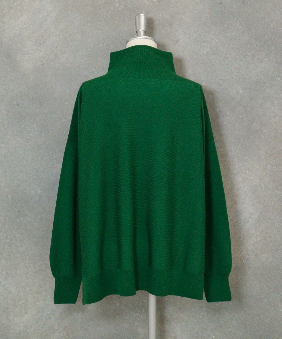 ウール100％ポイントストーンニット後（グリーン）