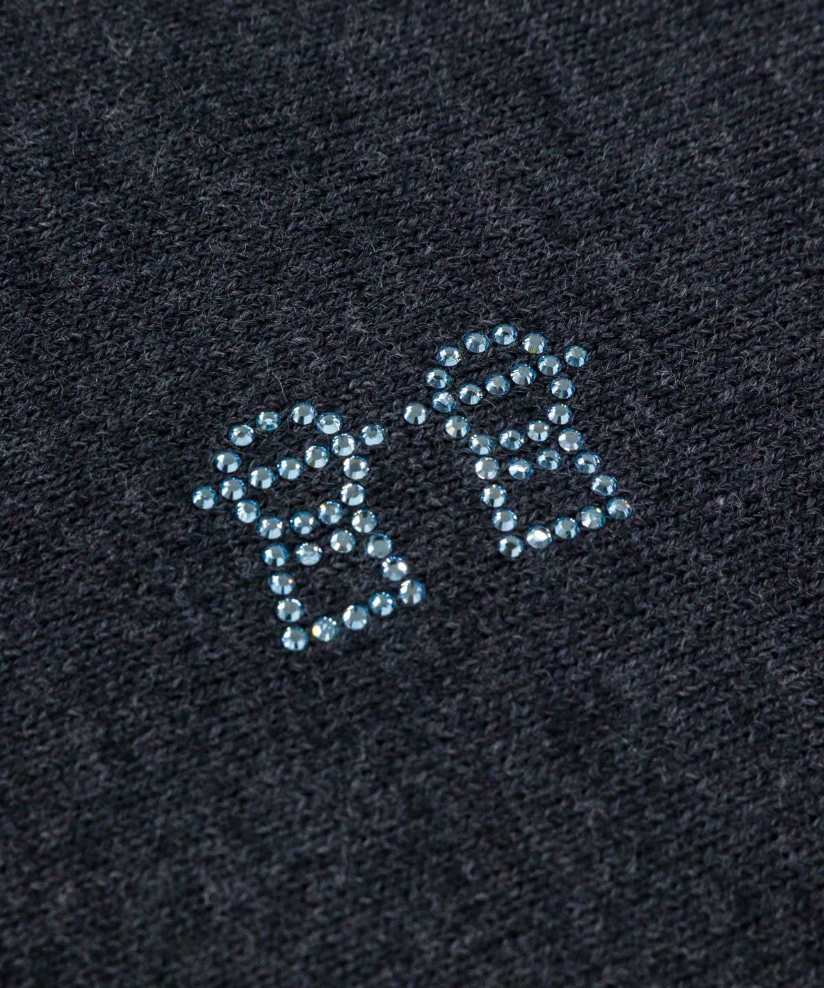 デザイン部分（グレー）