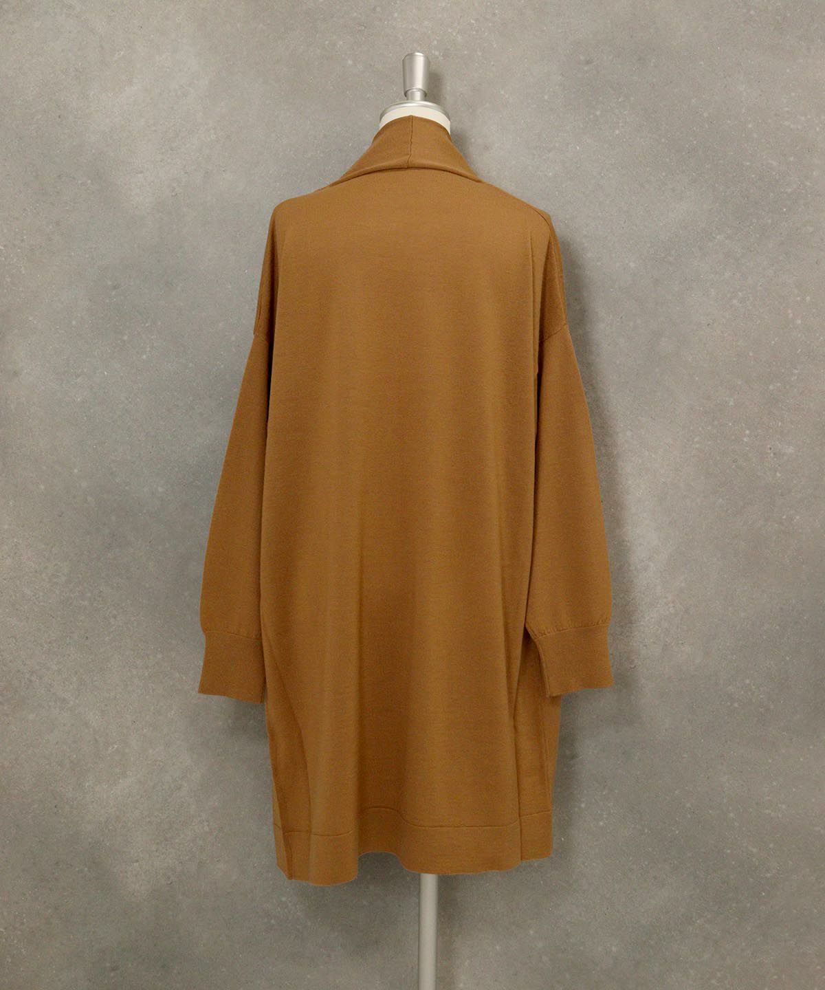 ウール100％ロングカーディガン(ベージュ)後ろ