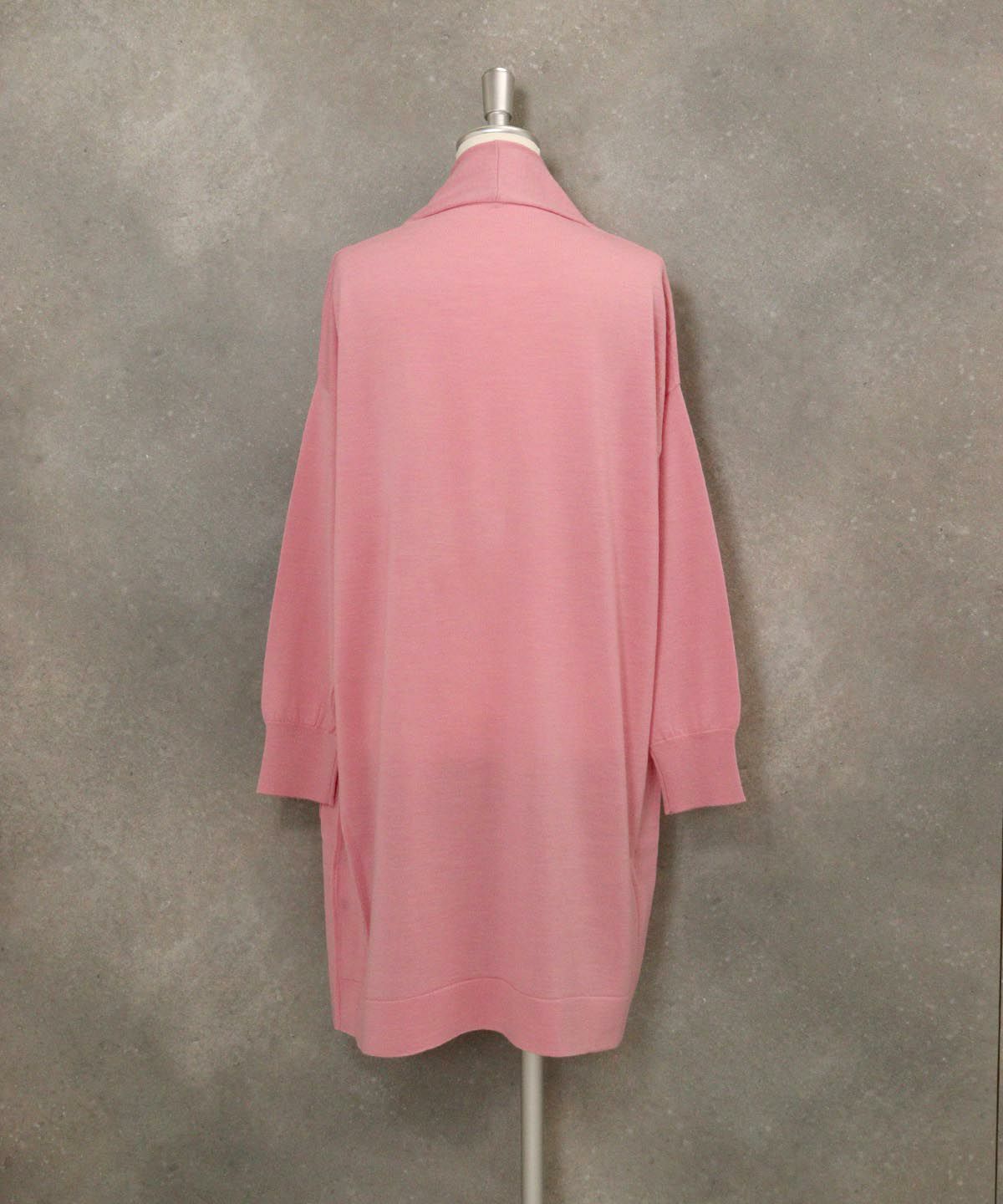 ウール100％ロングカーディガン(ピンク)後ろ