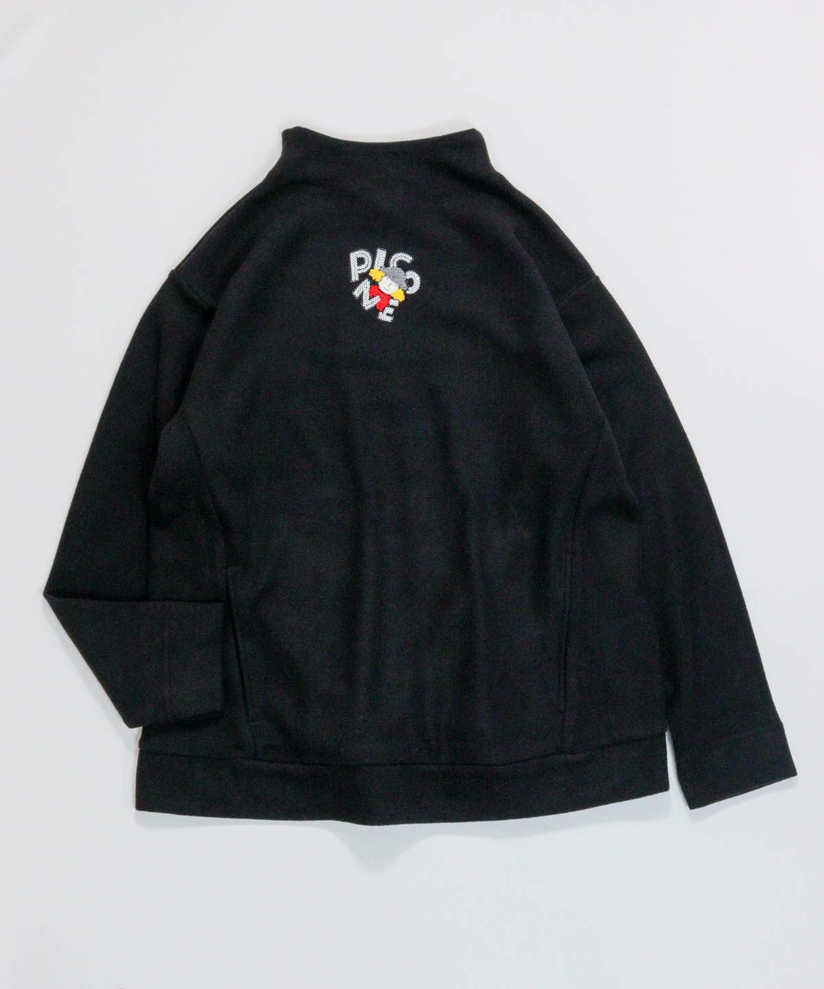 スパンコール刺繍起毛プルオーバー（ブラック）