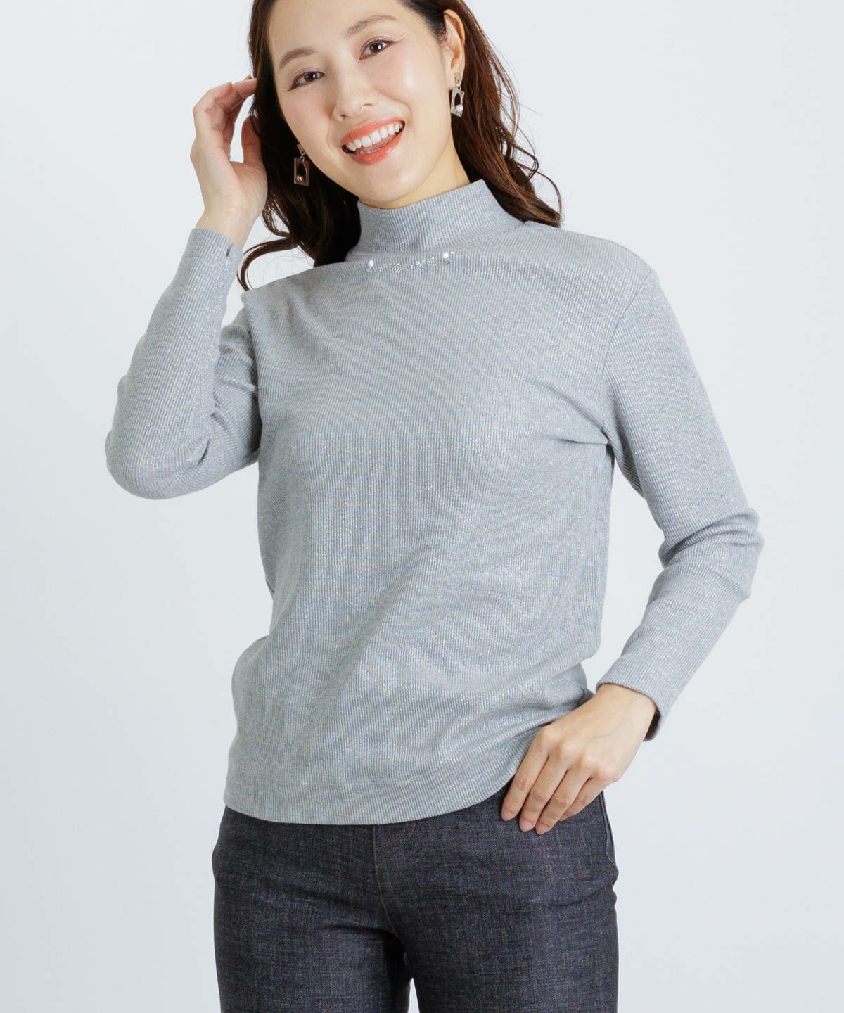 モデル着用画像（グレー）