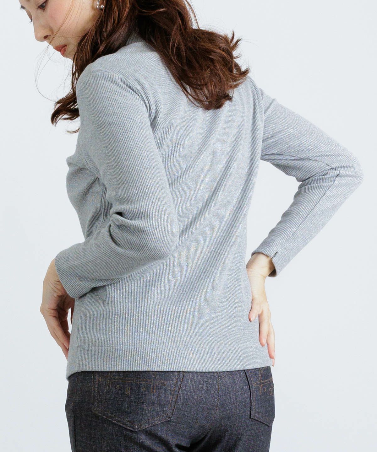 モデル着用画像（グレー）