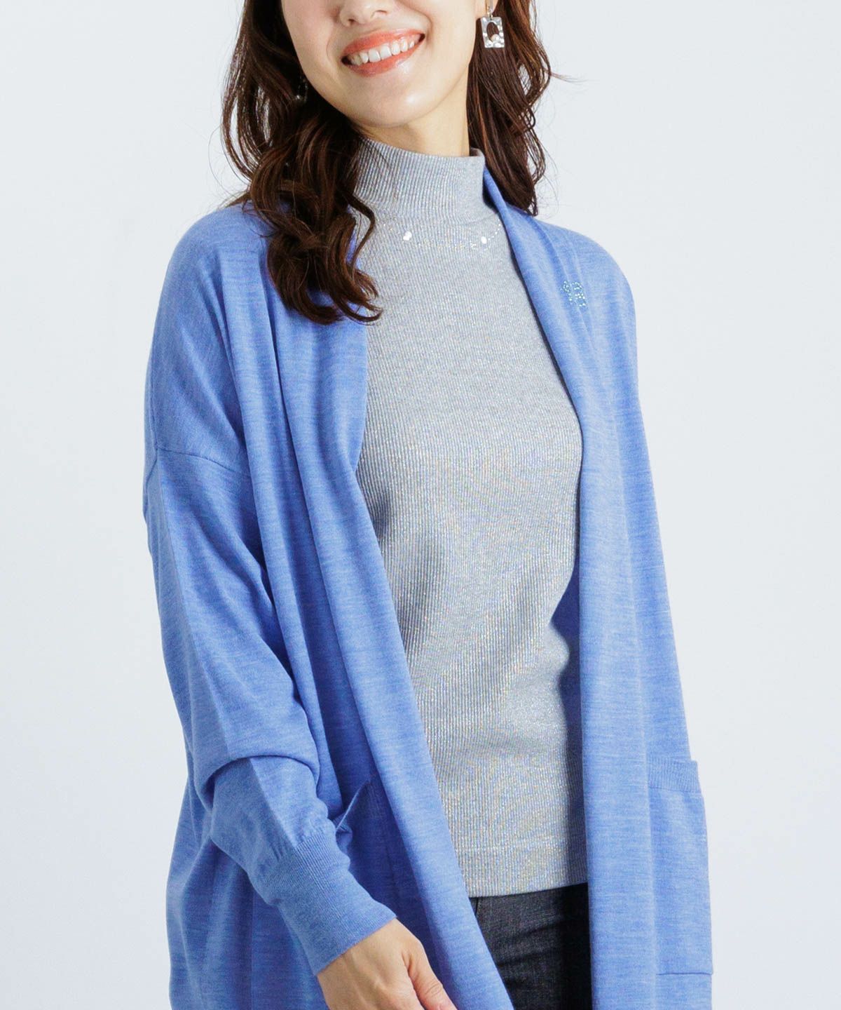 モデル着用画像（グレー）