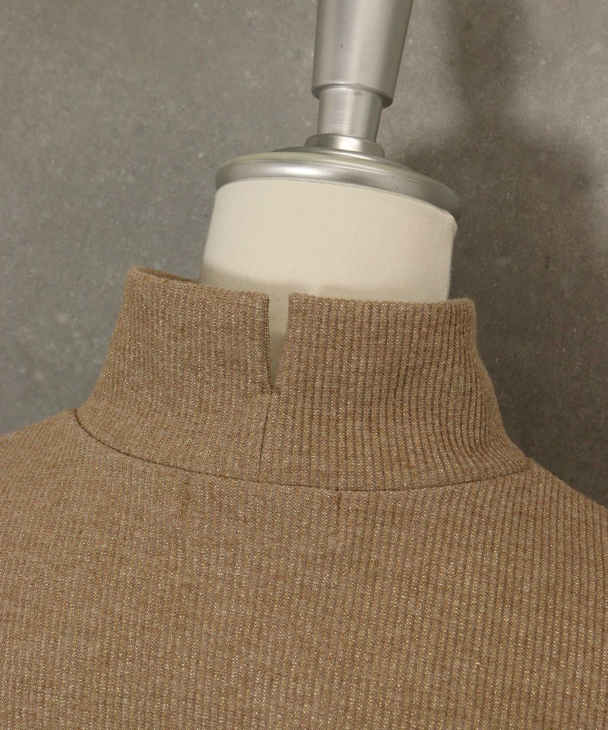 ネック部分スリット