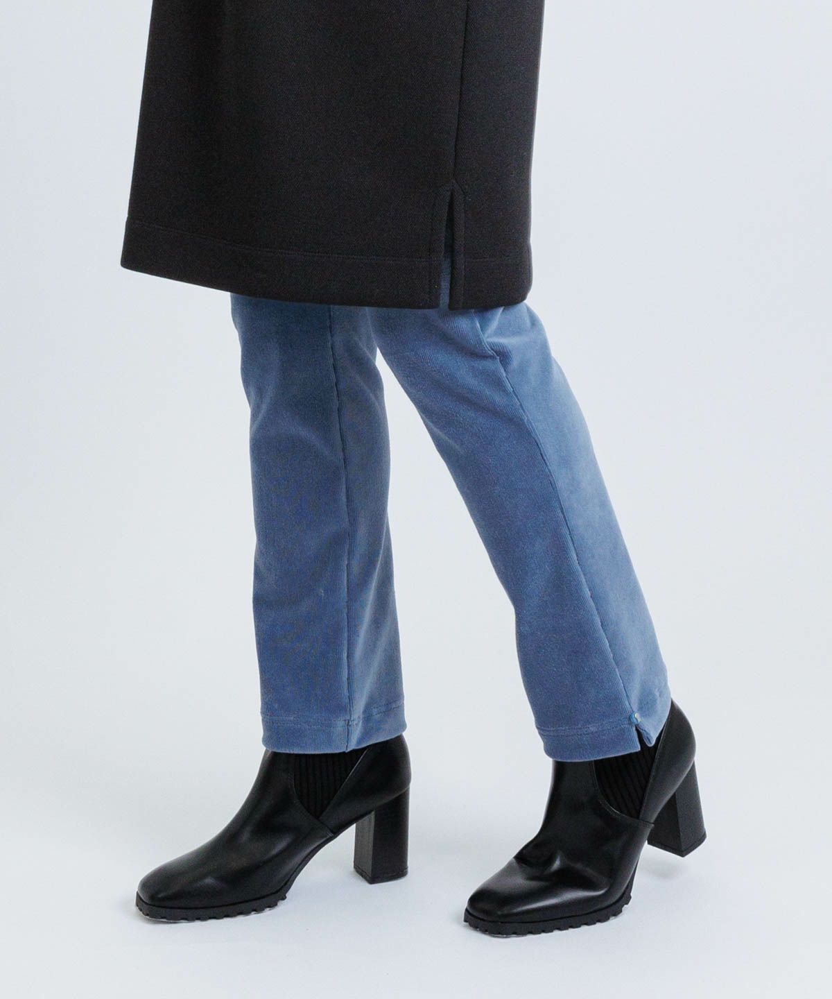 モデル着用画像(ライトブルー)