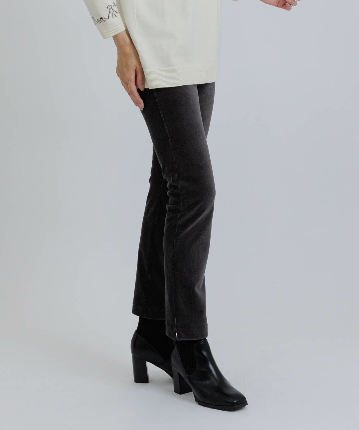 モデル着用画像(グレー)