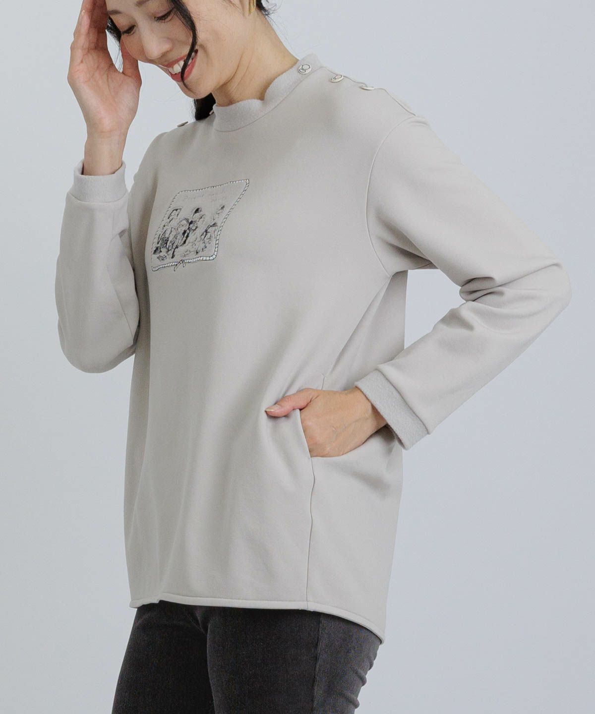 モデル着用画像（ライトグレー）