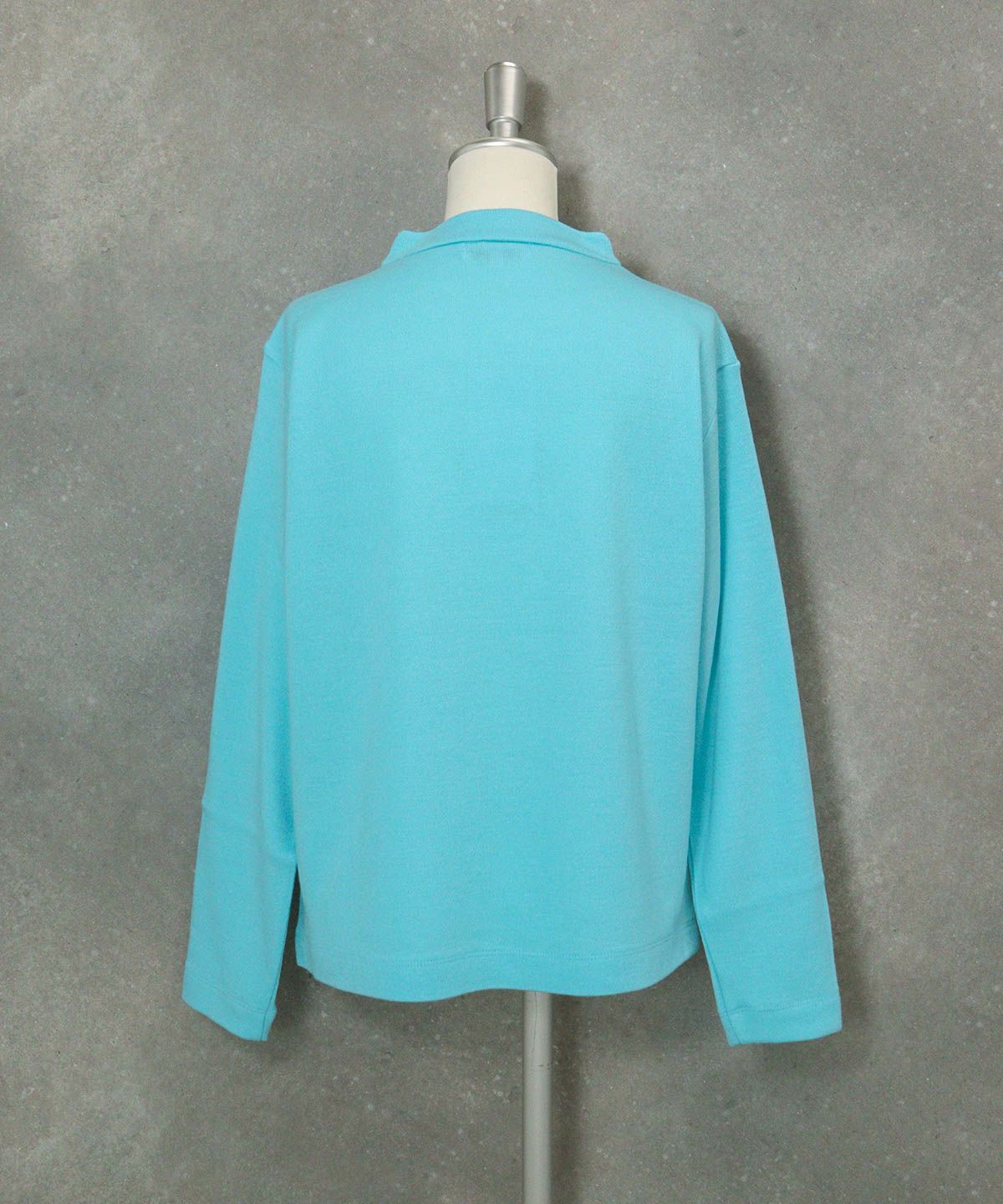 ドットイラストニットソー(ライトブルー)後ろ