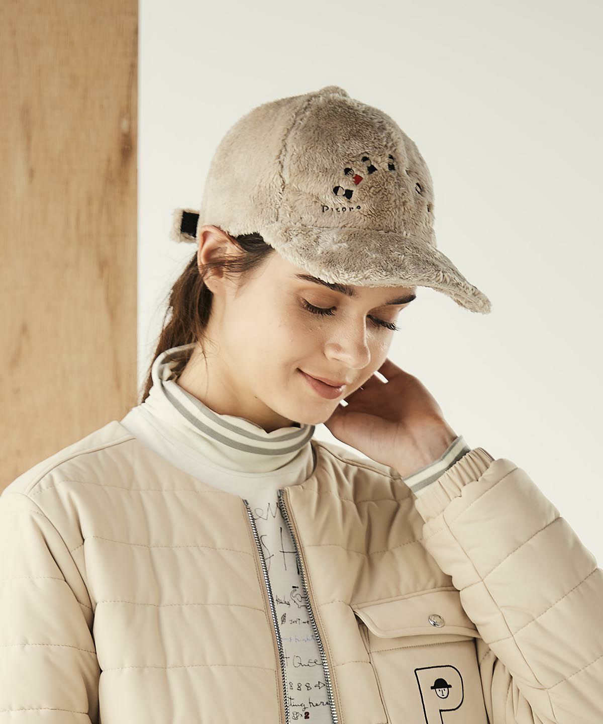 モデル着用画像（ベージュ）