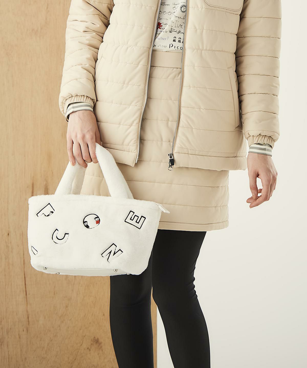 モデル着用画像（ホワイト）