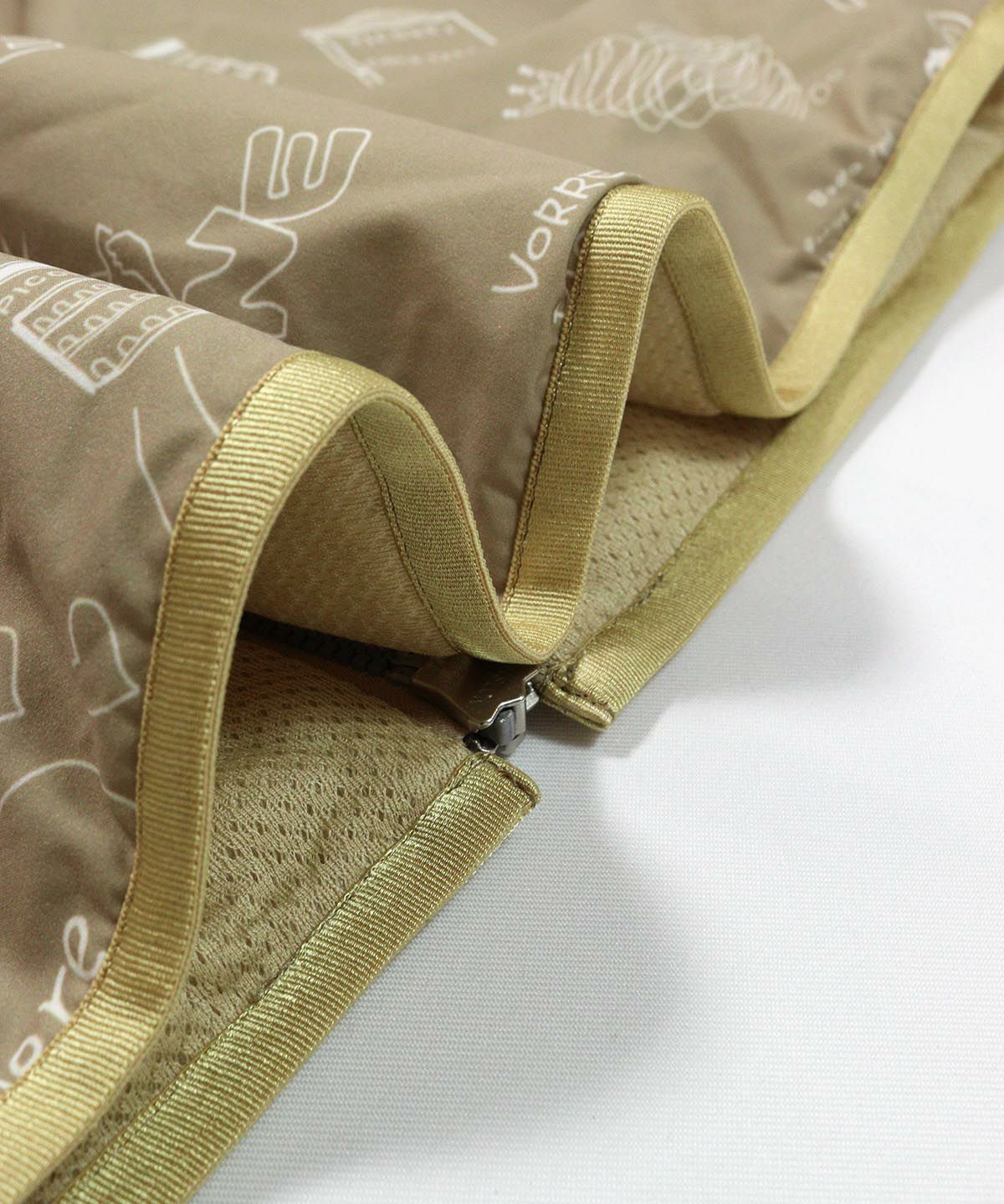 生地感(ベージュ)