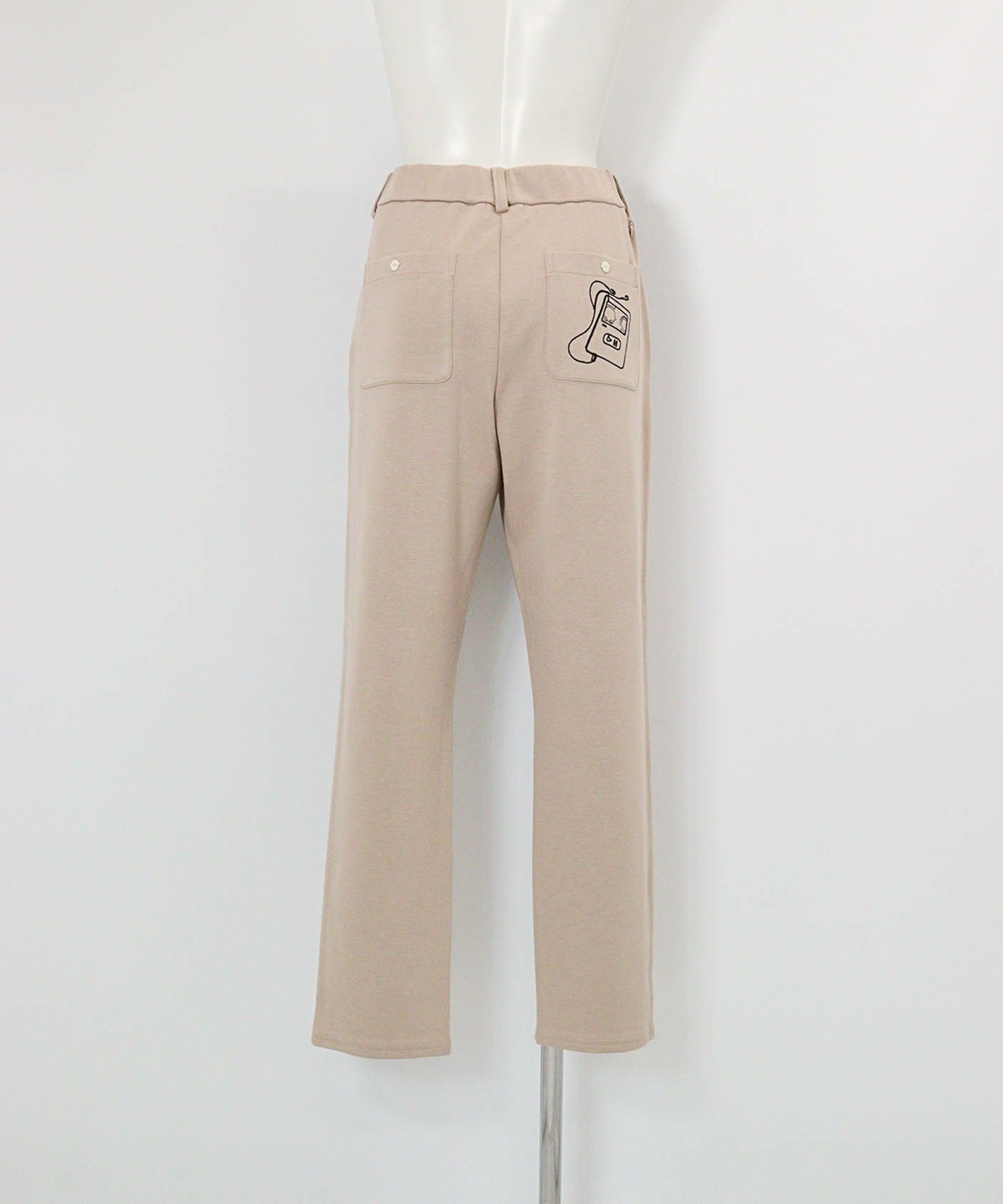 発熱保温モックロディジャージーパンツ(ベージュ)後ろ