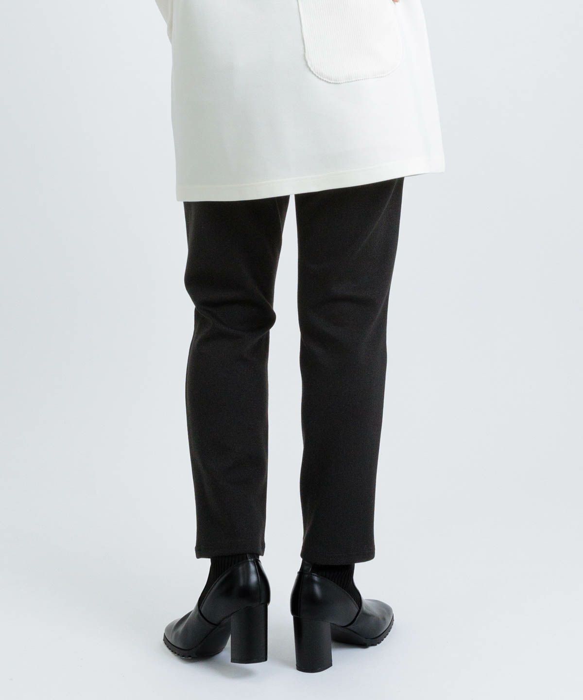 モデル着用画像(ブラック)