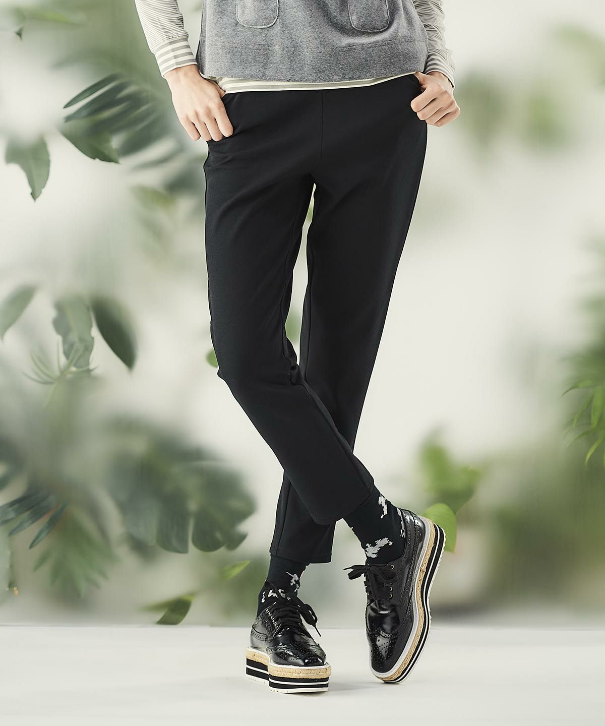 モデル着用画像（ブラック）