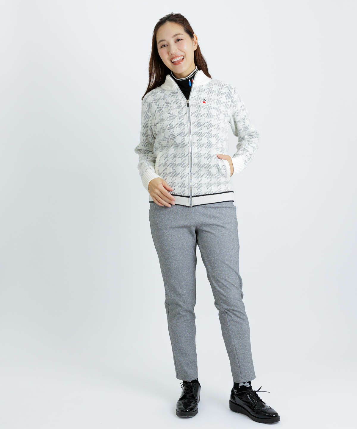 モデル着用画像（グレー）