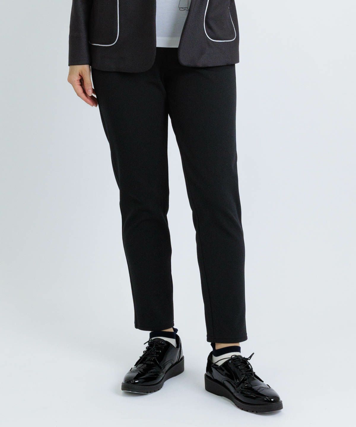 モデル着用画像（ブラック）