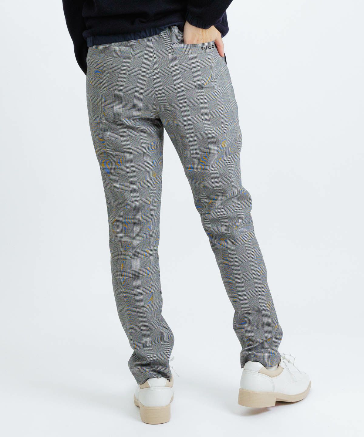 モデル着用画像(ホワイト)