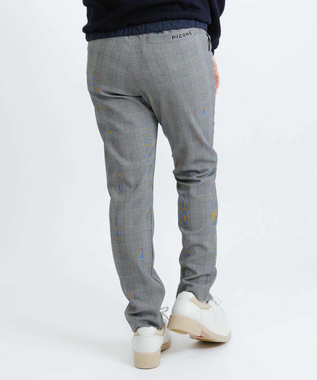 モデル着用画像(ホワイト)