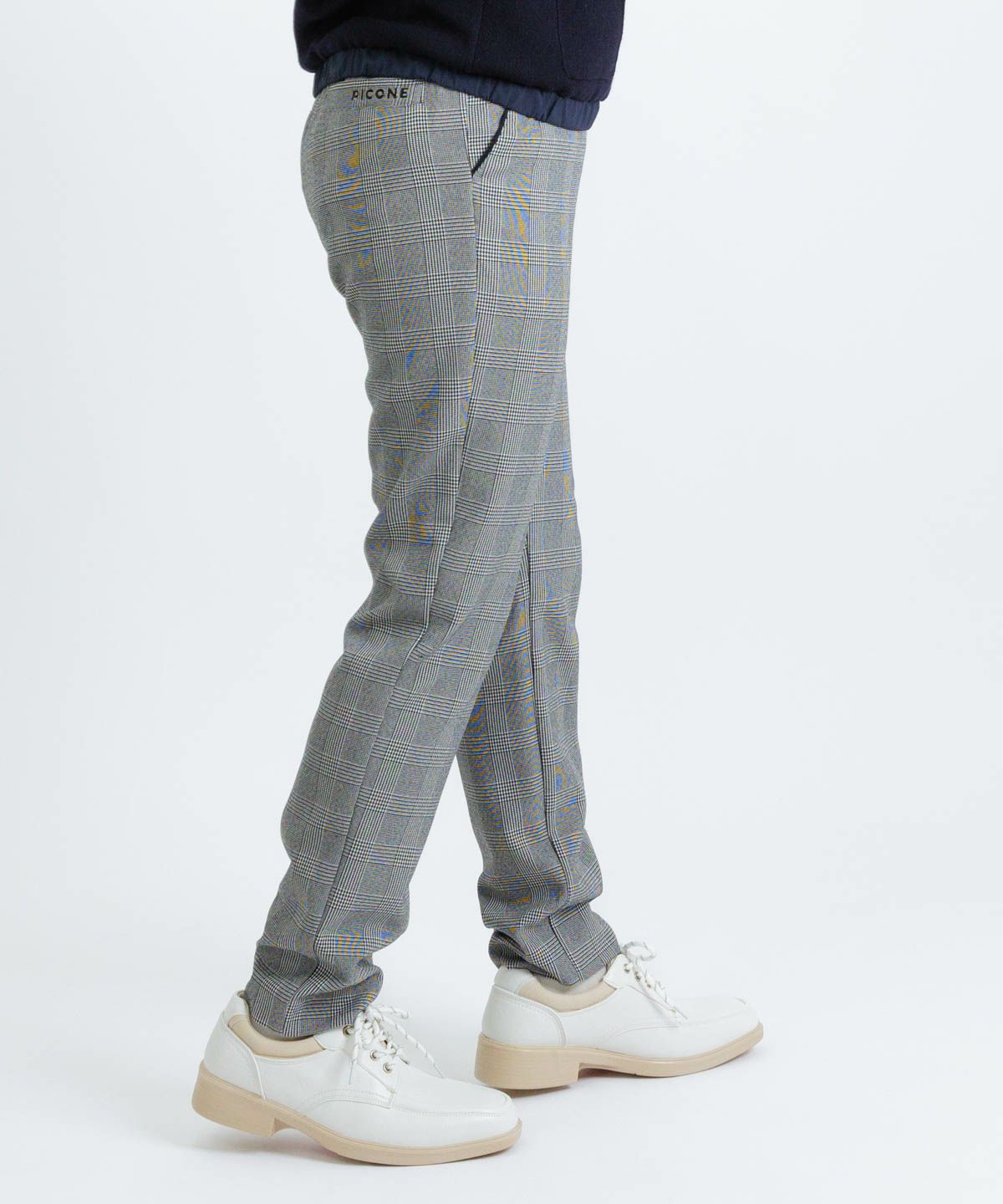 モデル着用画像(ホワイト)