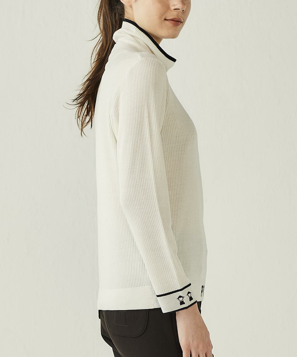 モデル着用画像（ホワイト）