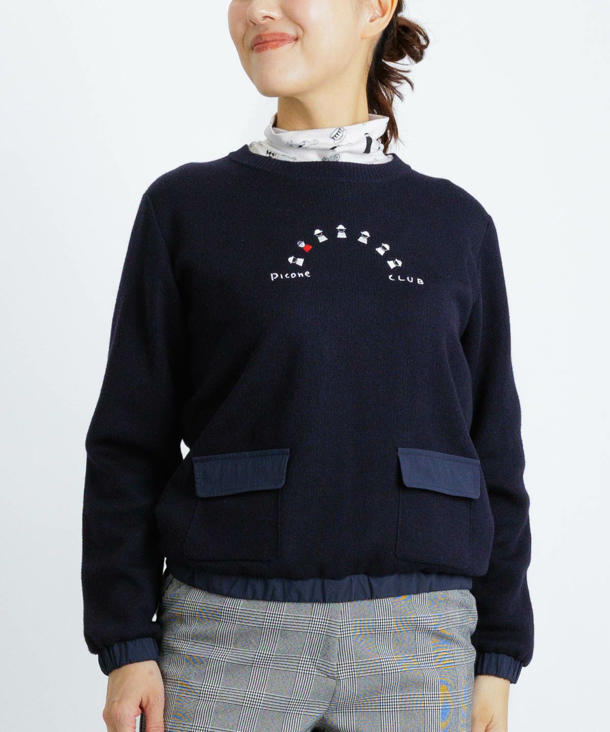 モデル着用画像（ネイビー）