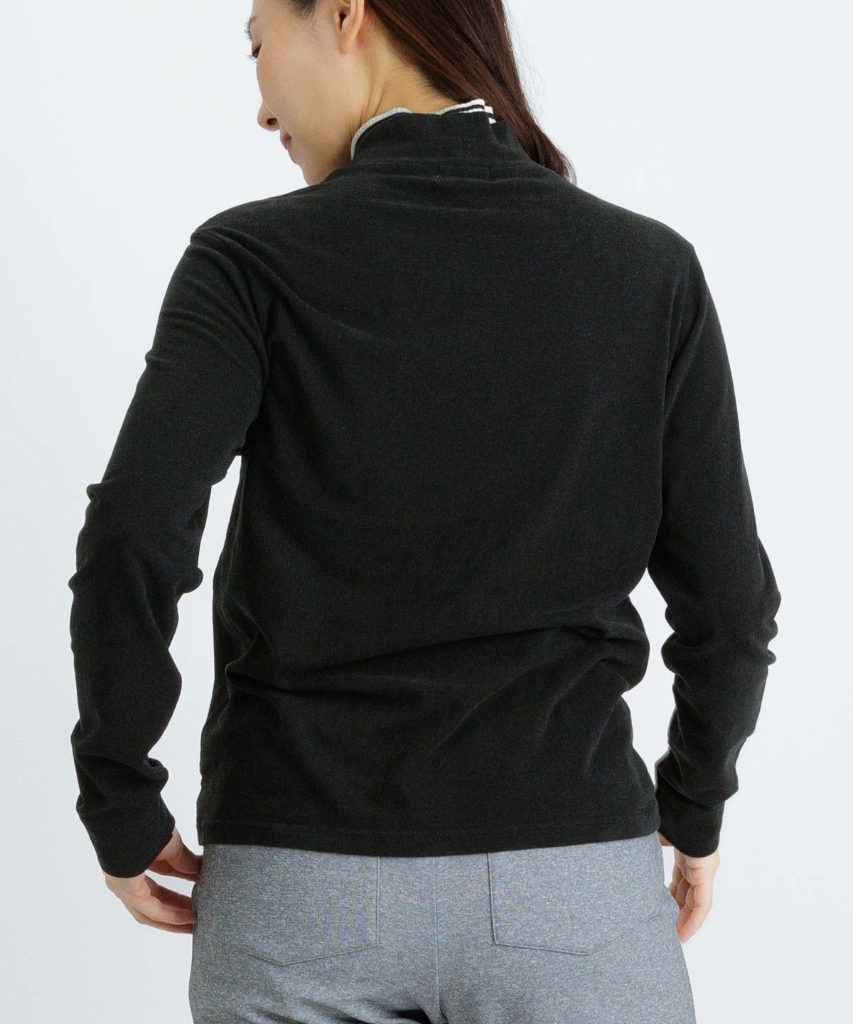 モデル着用画像（ブラック）