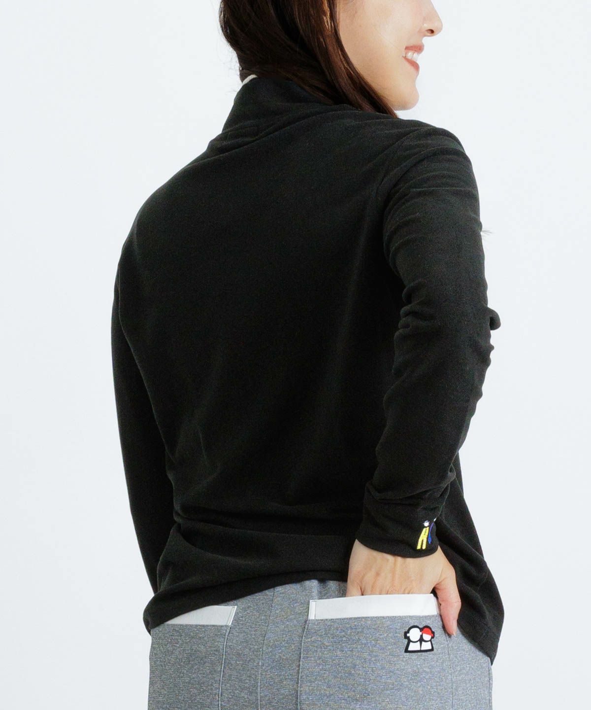 モデル着用画像（ブラック）