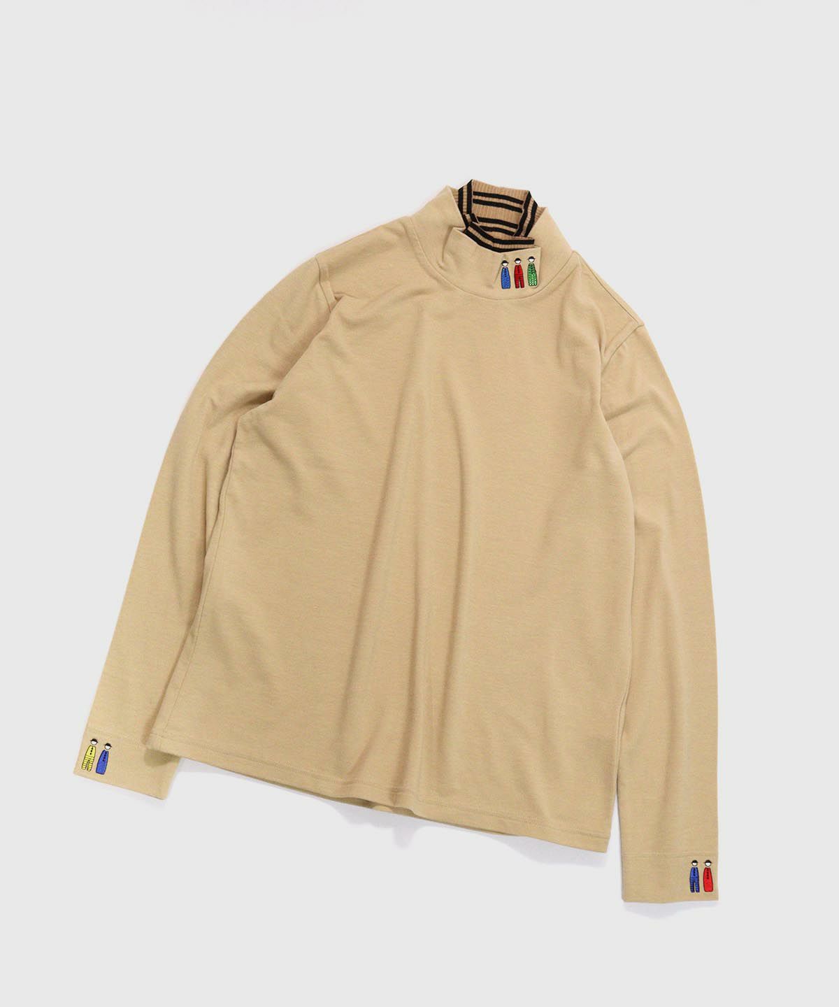 ポイント刺繍保温起毛プルオーバー（ベージュ）