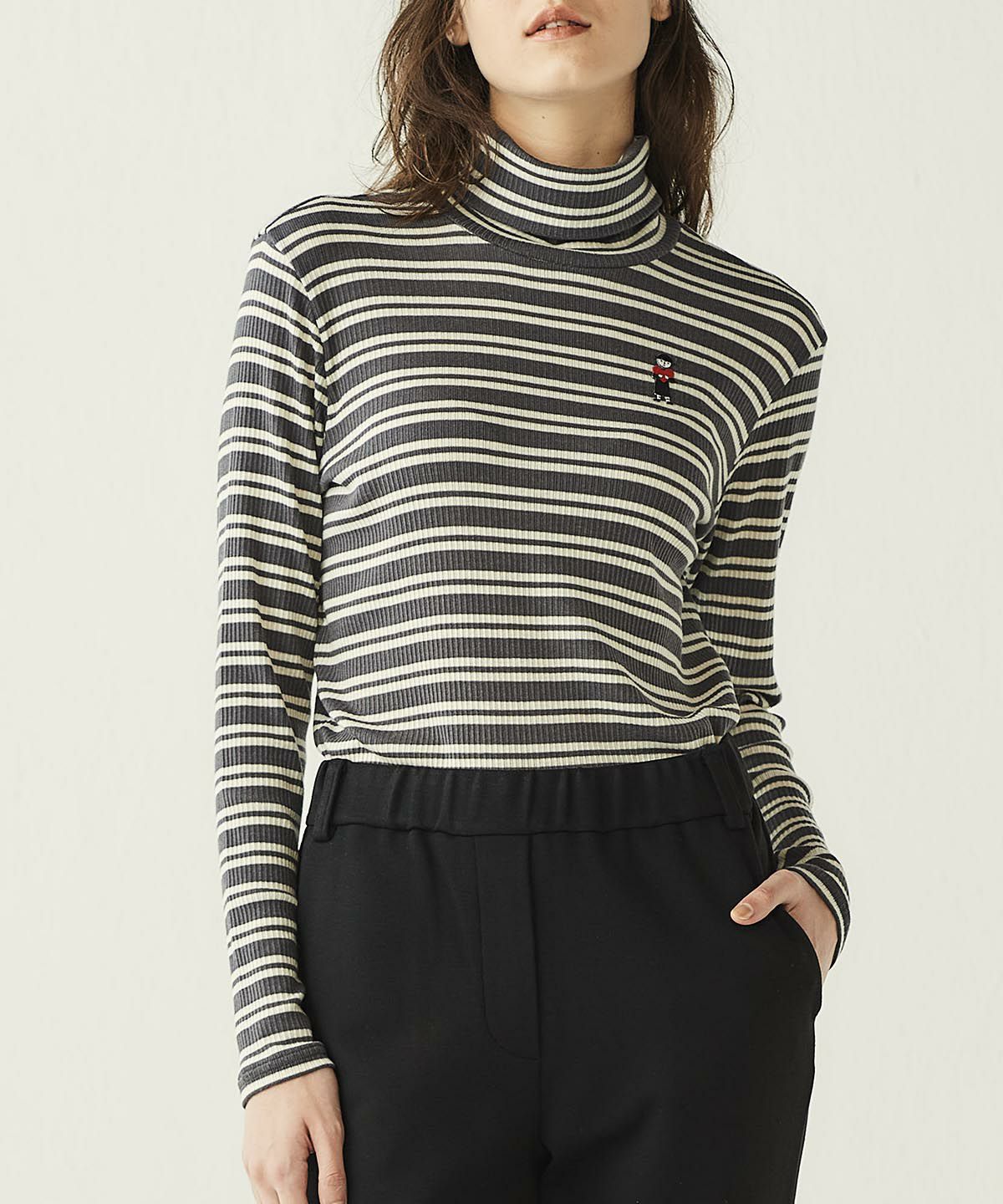 モデル着用画像（グレー）