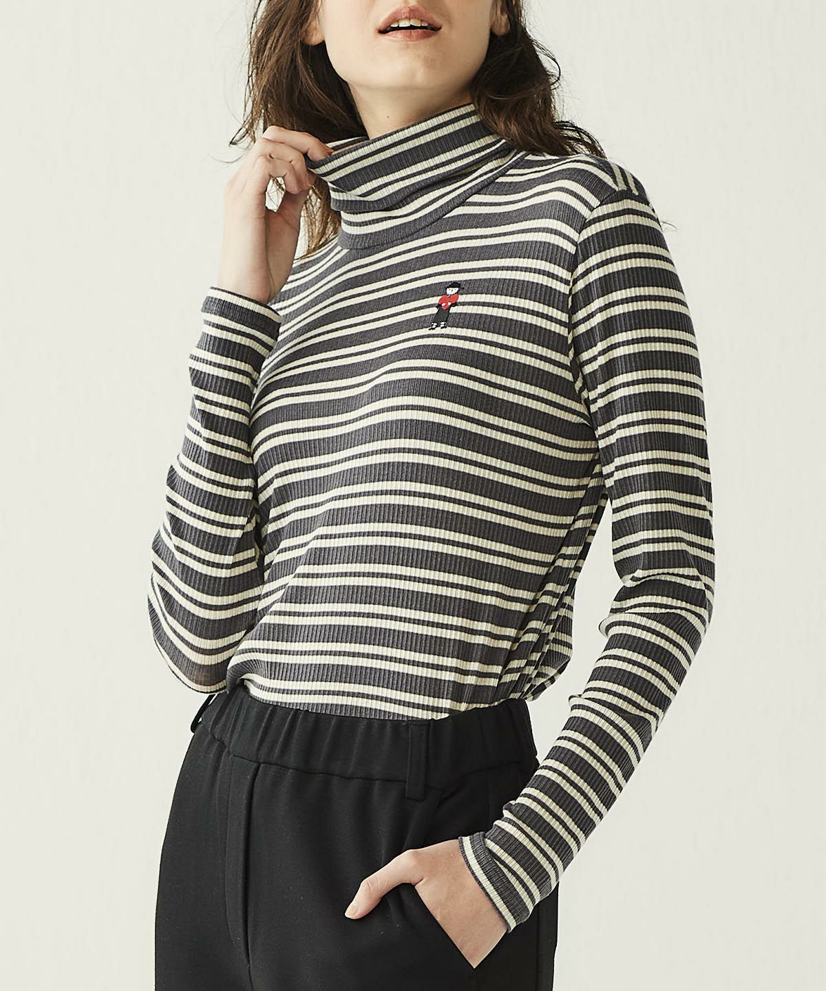 モデル着用画像（グレー）