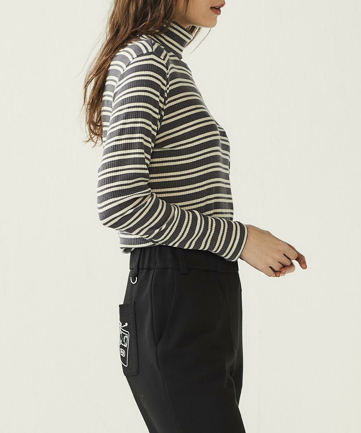 モデル着用画像（グレー）