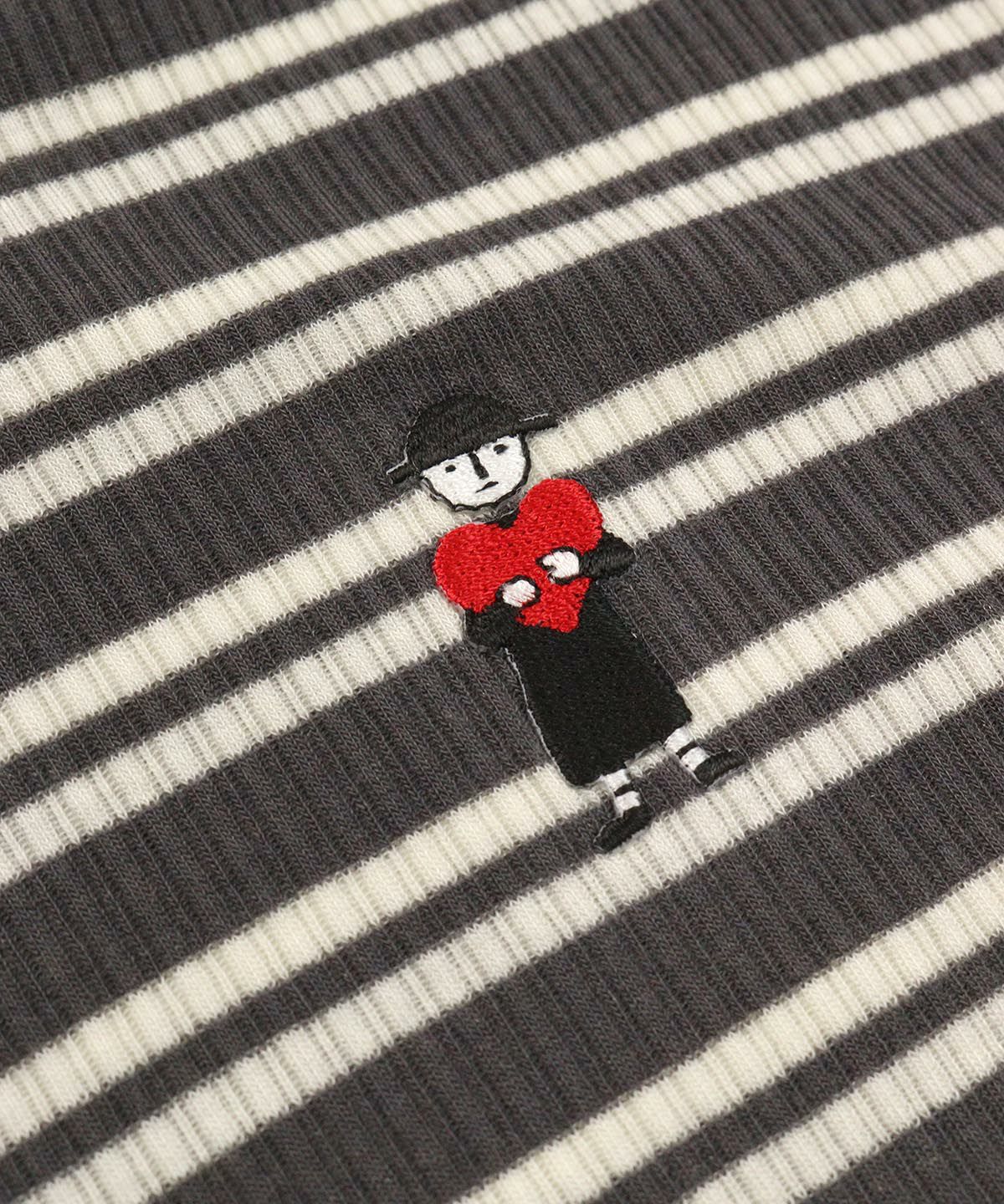 デザイン部分（グレー）