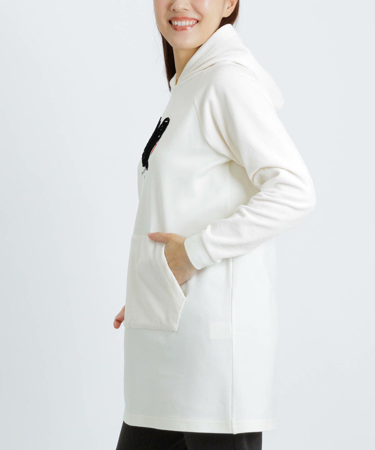 モデル着用画像(ホワイト)