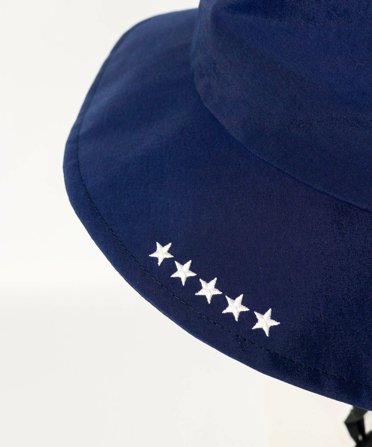 デザイン部分（ネイビー）