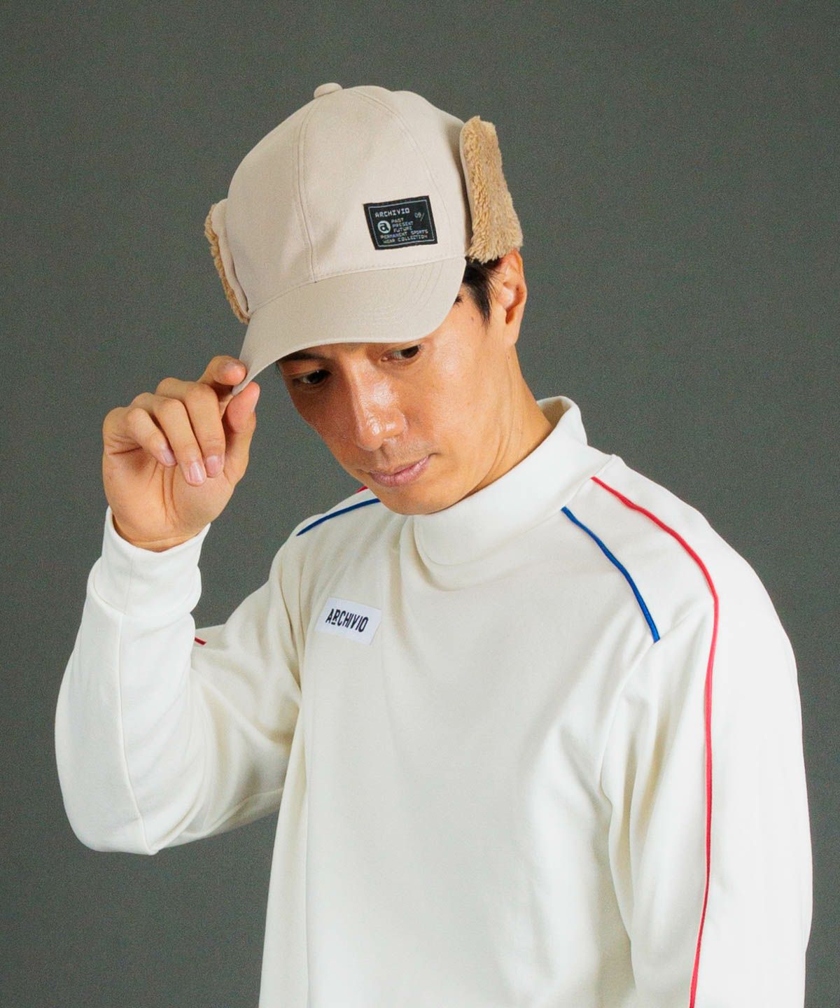 モデル着用画像(ベージュ)