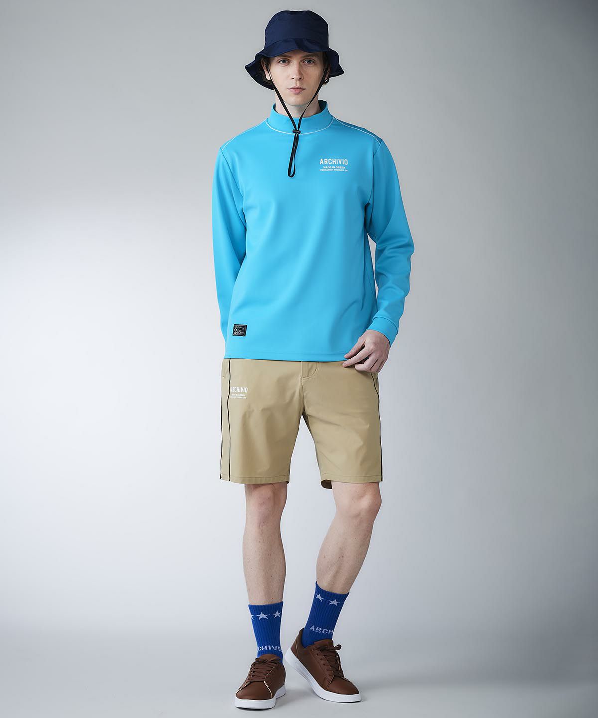 モデル着用画像（ブルー）