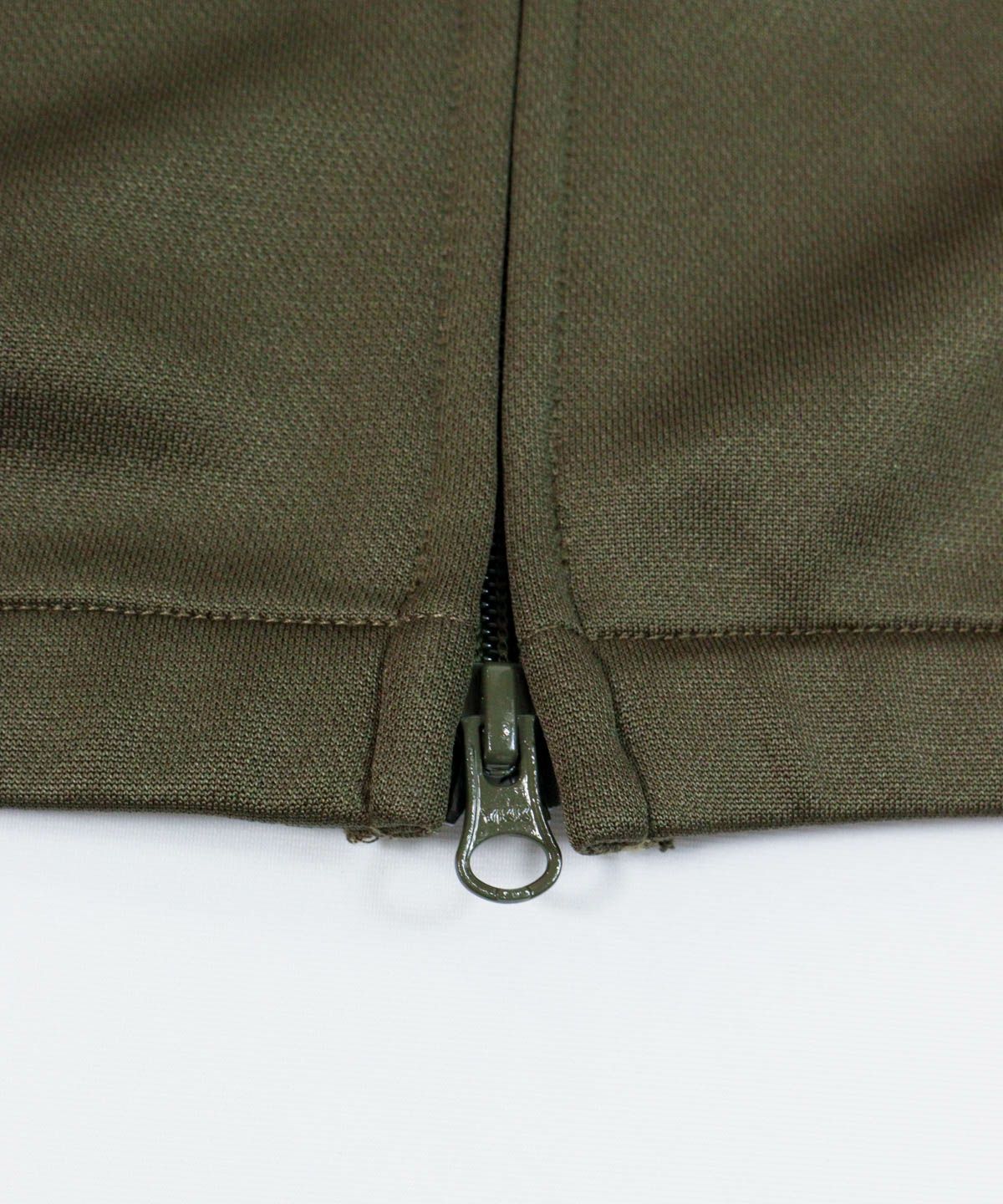 ファスナー部分（グリーン）