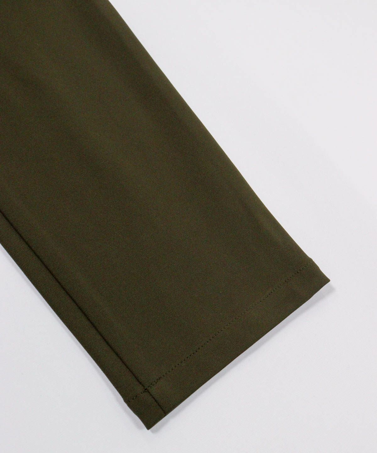 裾部分（カーキ）