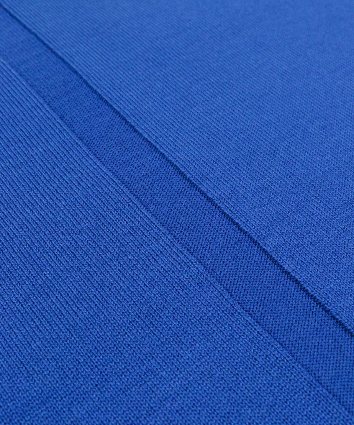 デザイン部分（ブルー）