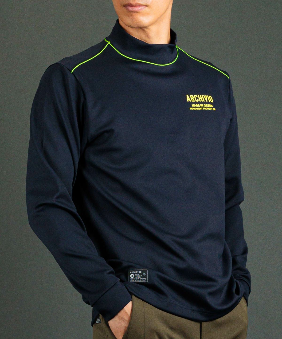 モデル着用画像(ネイビー)