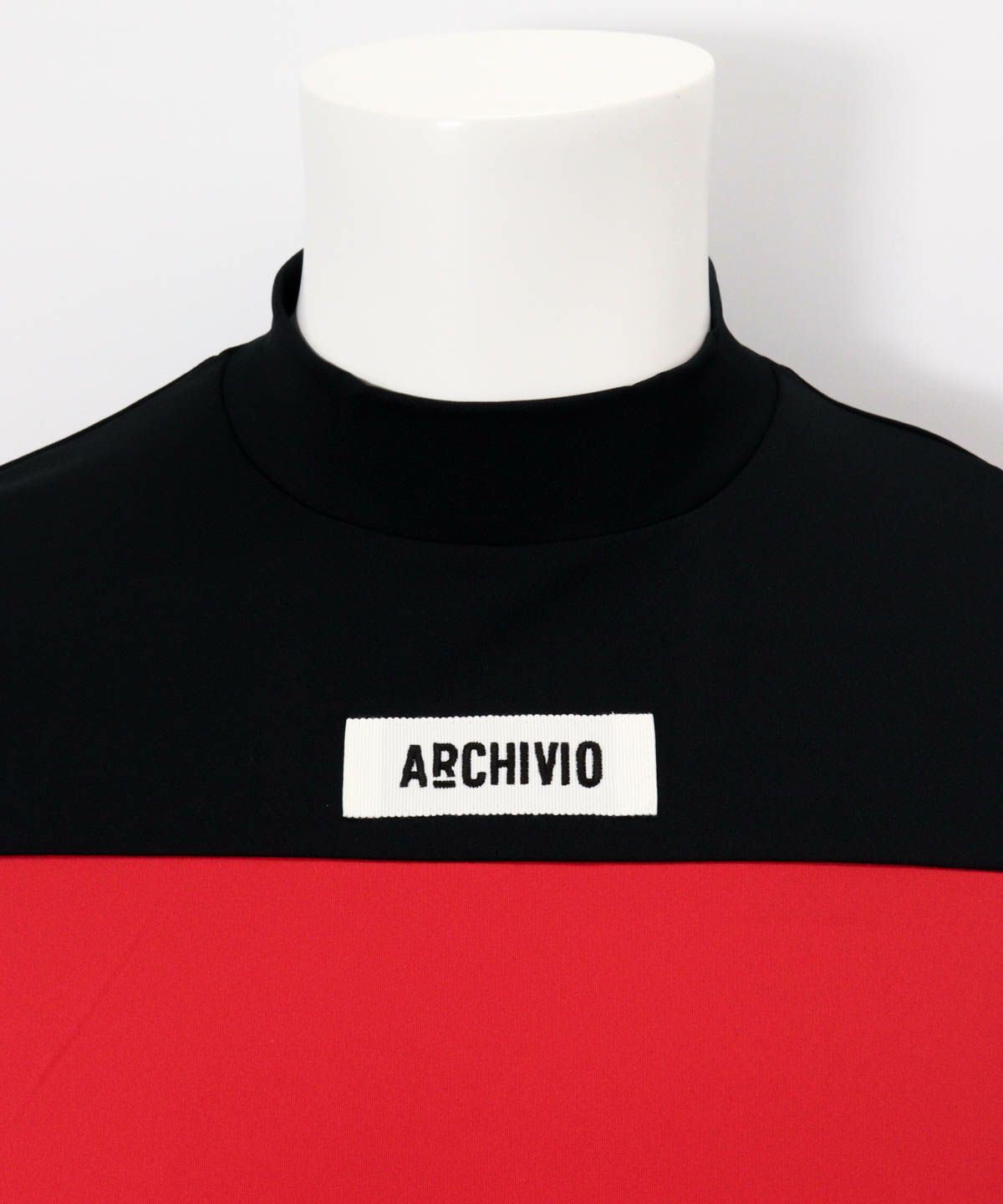 首元部分（レッド）